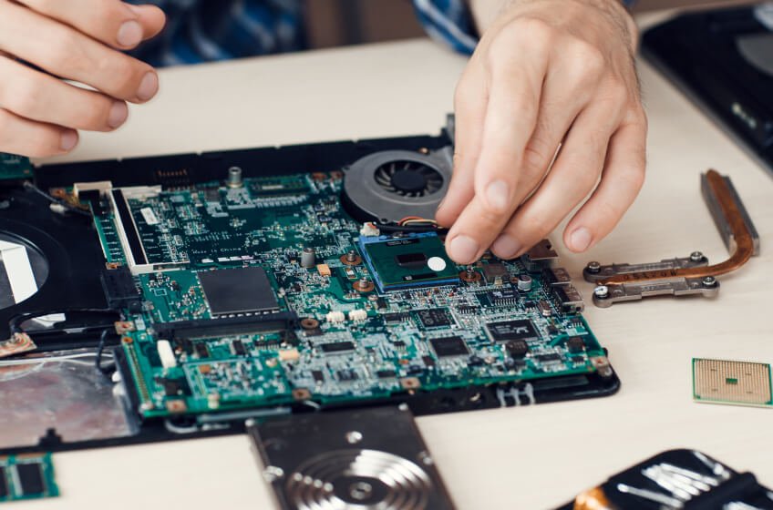 Computer Repair in Tarneit: Common Computer Problems and When to Get Professional Help
